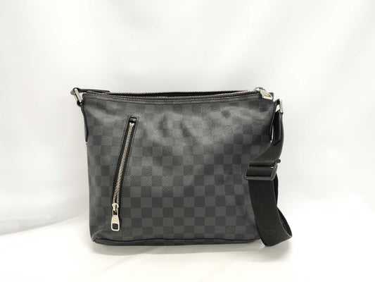 LOUIS VUITTON Damier Shoulder Bag