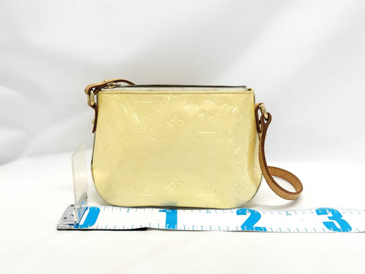 LOUIS VUITTON Vernis Shoulder Bag