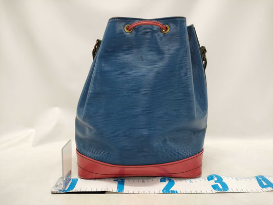 LOUIS VUITTON Epi Noe Shoulder Bag