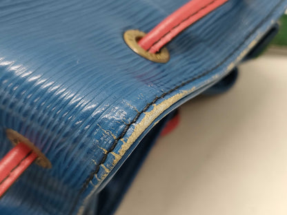 LOUIS VUITTON Epi Noe Shoulder Bag
