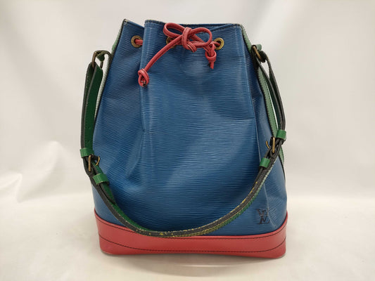 LOUIS VUITTON Epi Noe Shoulder Bag