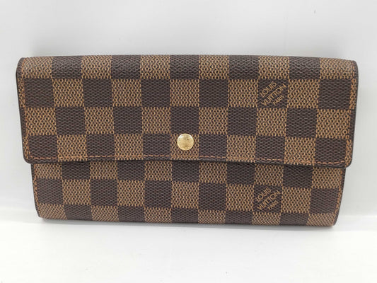 LOUIS VUITTON Damier Wallet