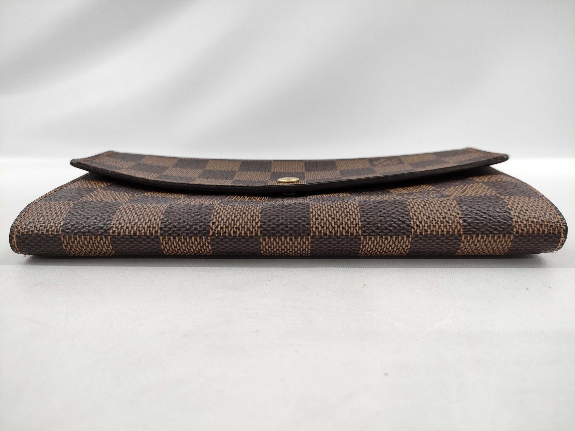 LOUIS VUITTON Damier Wallet