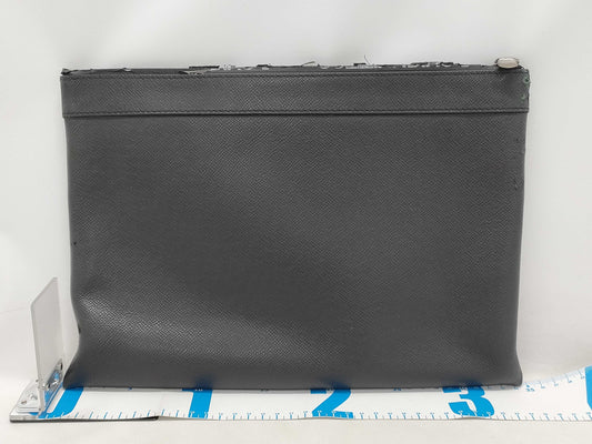 LOUIS VUITTON Taiga Second Bag Clutch Bag