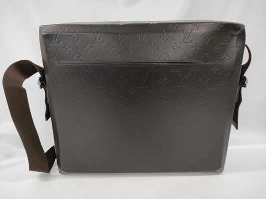 LOUIS VUITTON Monogram Glace Steve M46530 Shoulder Bag