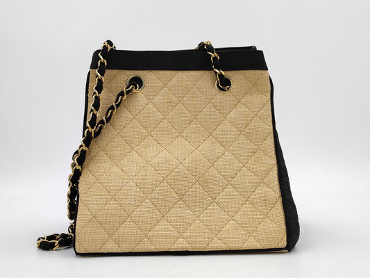 CHANEL Straw Shoulder Bag
