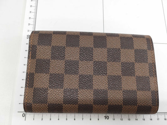LOUIS VUITTON Damier Wallet