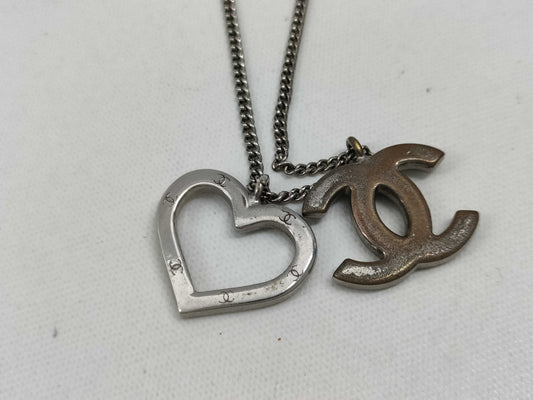CHANEL 04P Necklace