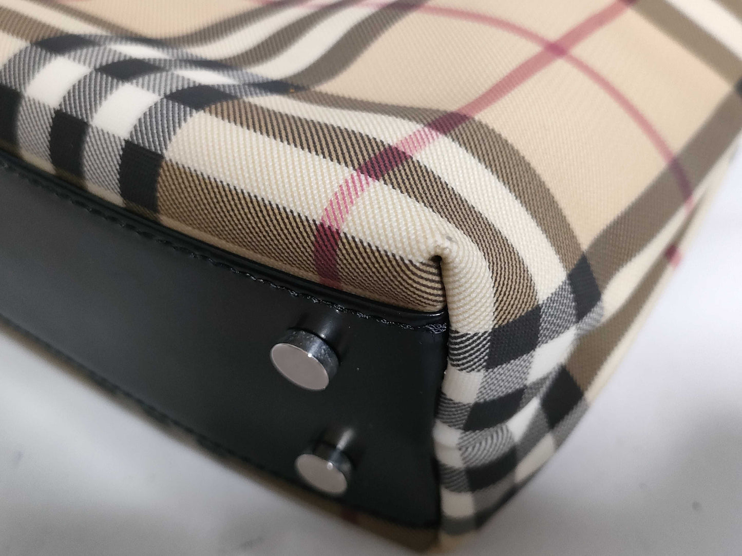 BURBERRY Nova Check Handbag