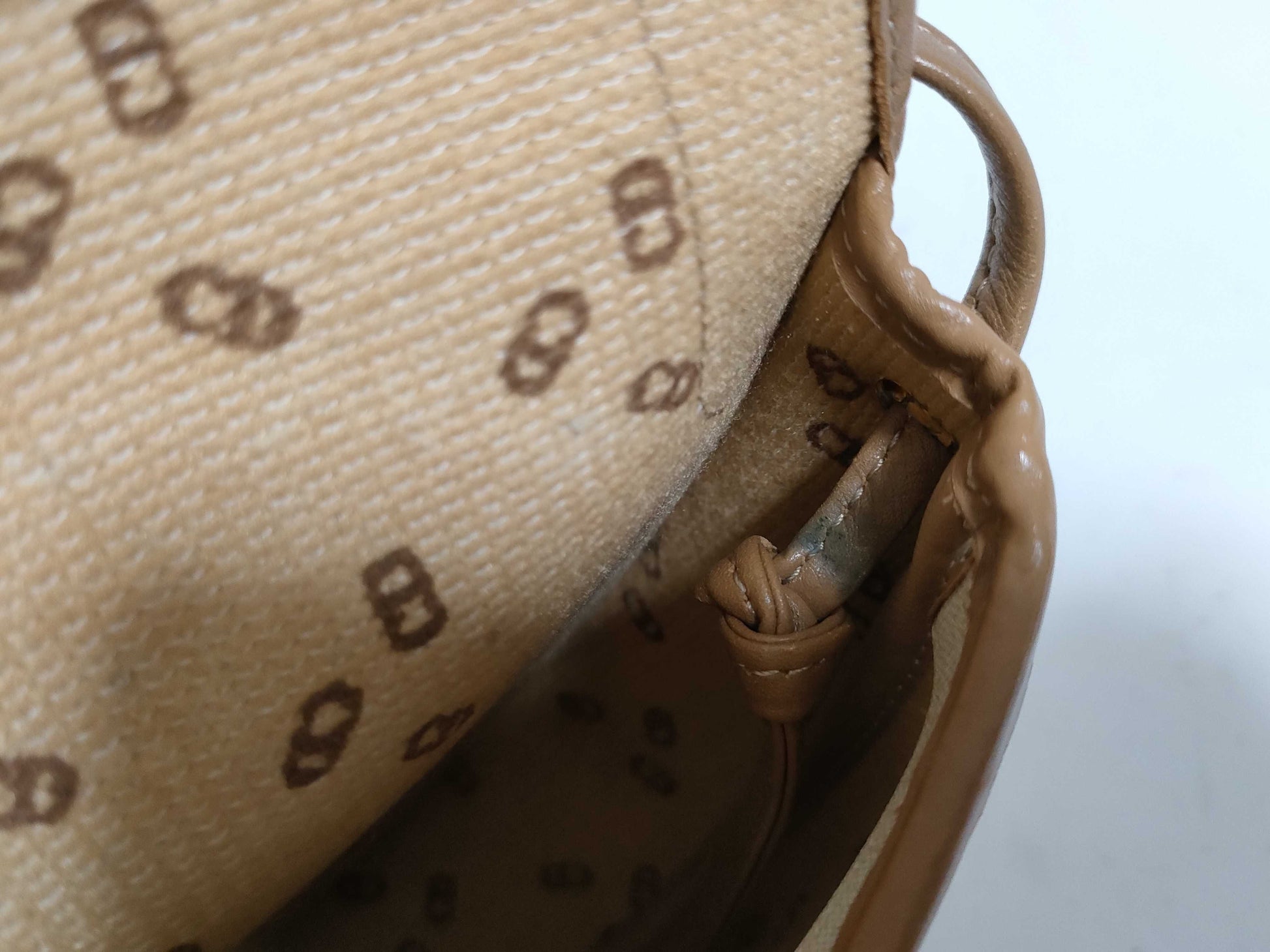 Dior shoulder bag box shoulder bag