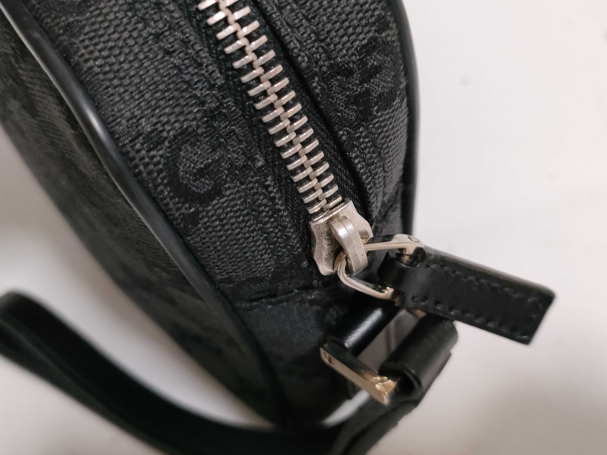 GUCCI GG Canvas Gucci GG Canvas Clutch Bag Second Bag Second Bag