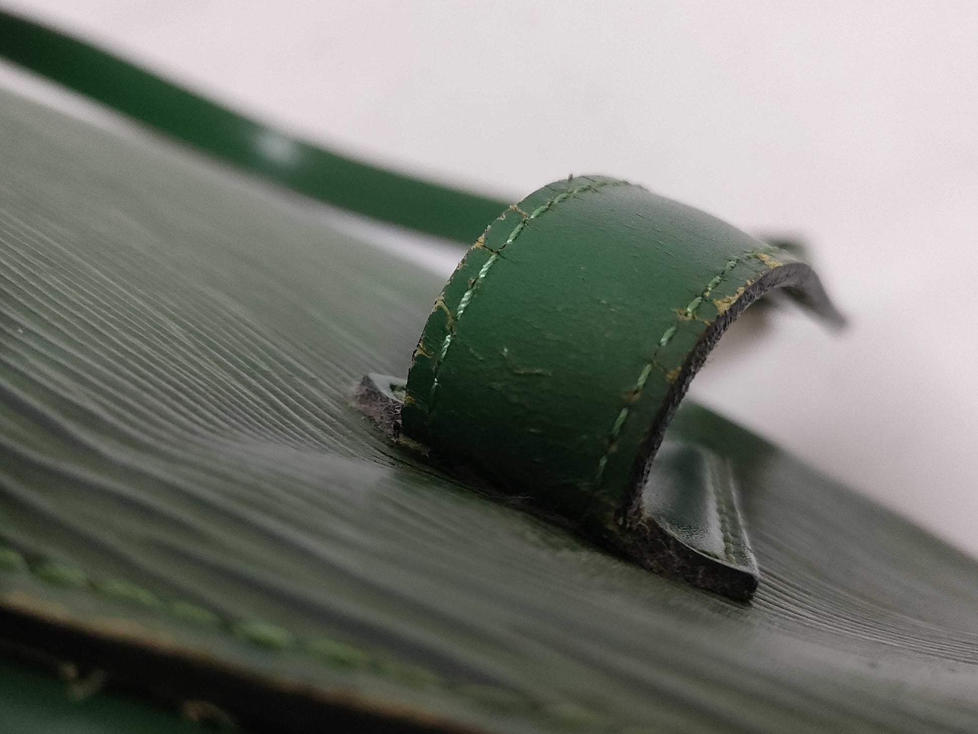 LOUIS VUITTON RFID serial number verification failed. Louis Vuitton Epi Saint-Jacques M52274/AS0957 green handbag.
