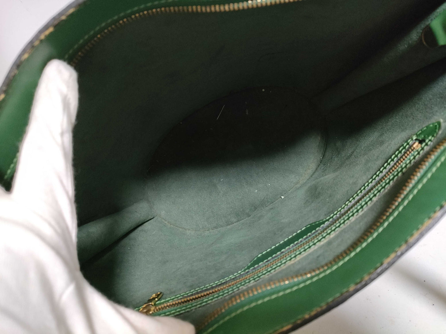 LOUIS VUITTON RFID serial number verification failed. Louis Vuitton Epi Saint-Jacques M52274/AS0957 green handbag.
