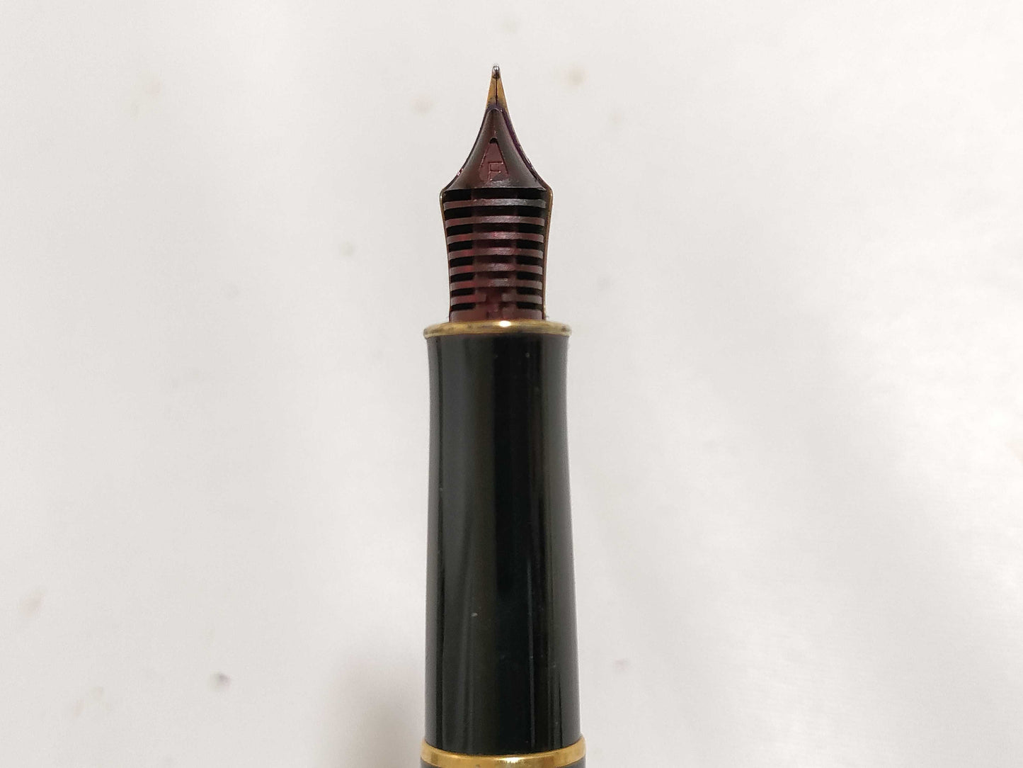 Parker Fountain Pen 18K Box Pens & Fountain Pens