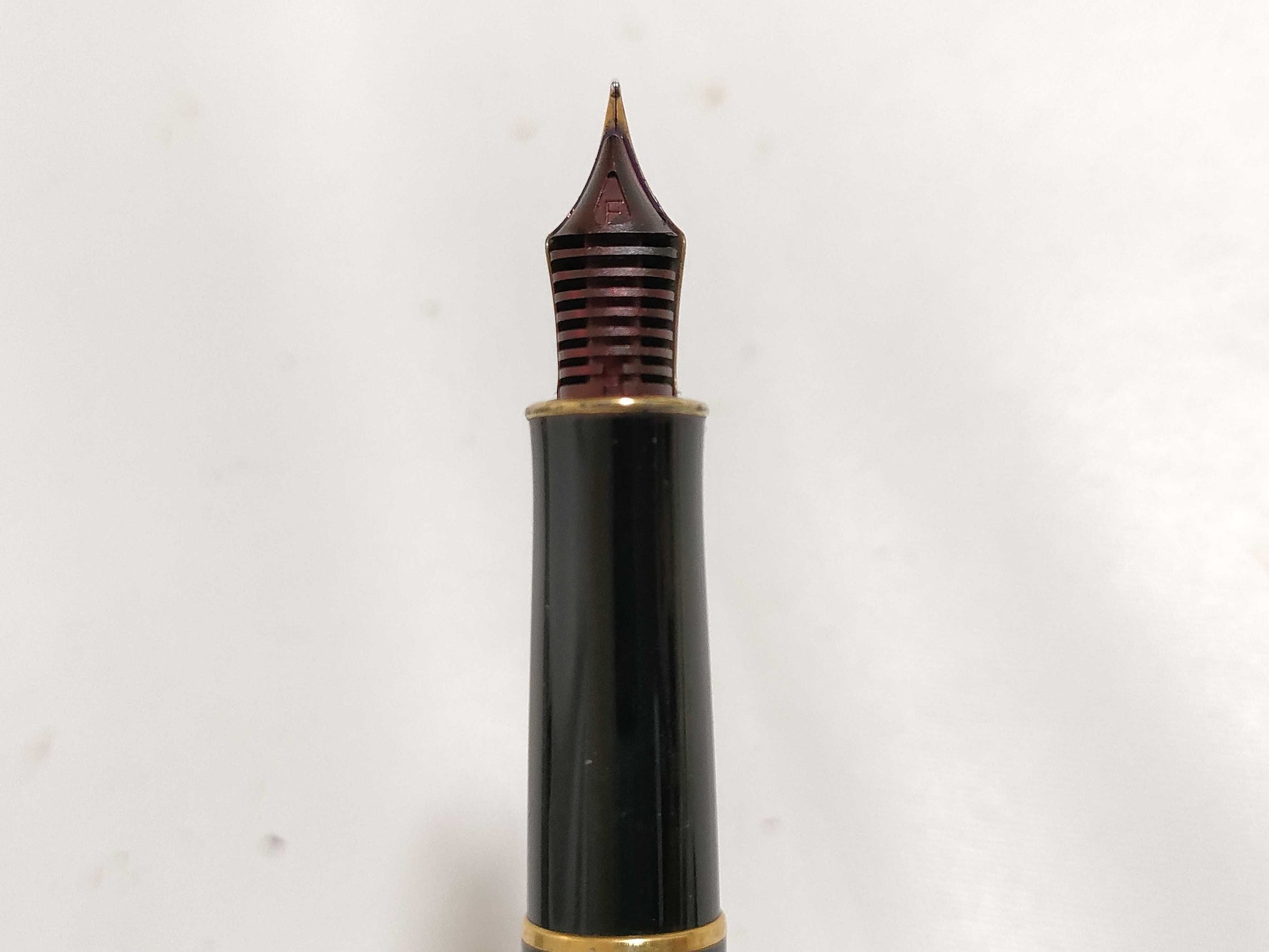 Parker Fountain Pen 18K Box Pens & Fountain Pens