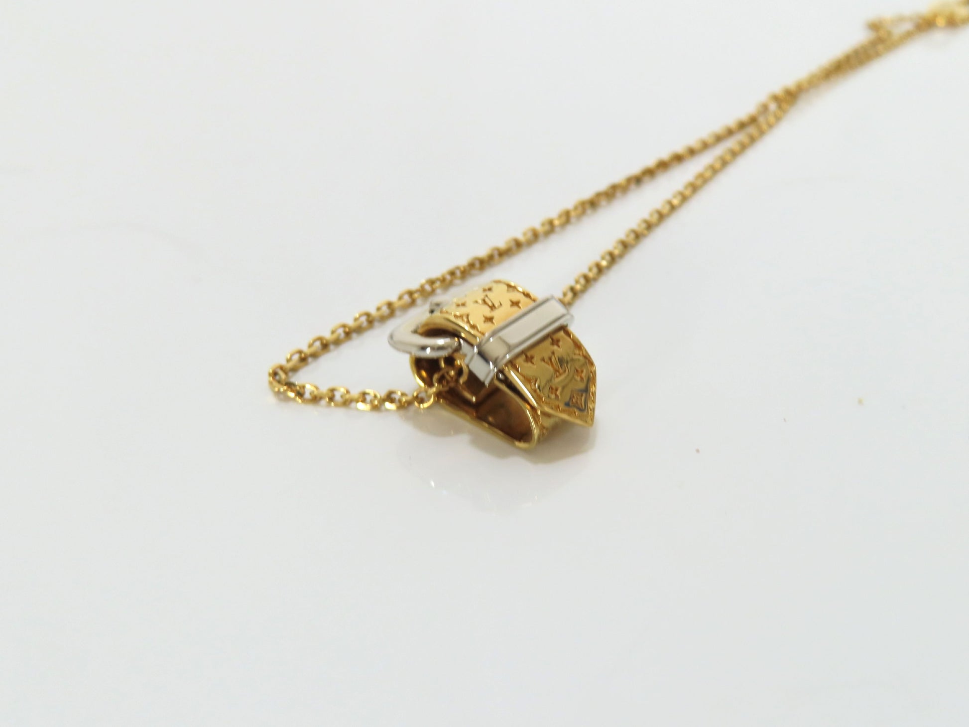 LOUIS VUITTON Monogram Belt Motif Necklace M64703/LE0137 Necklace