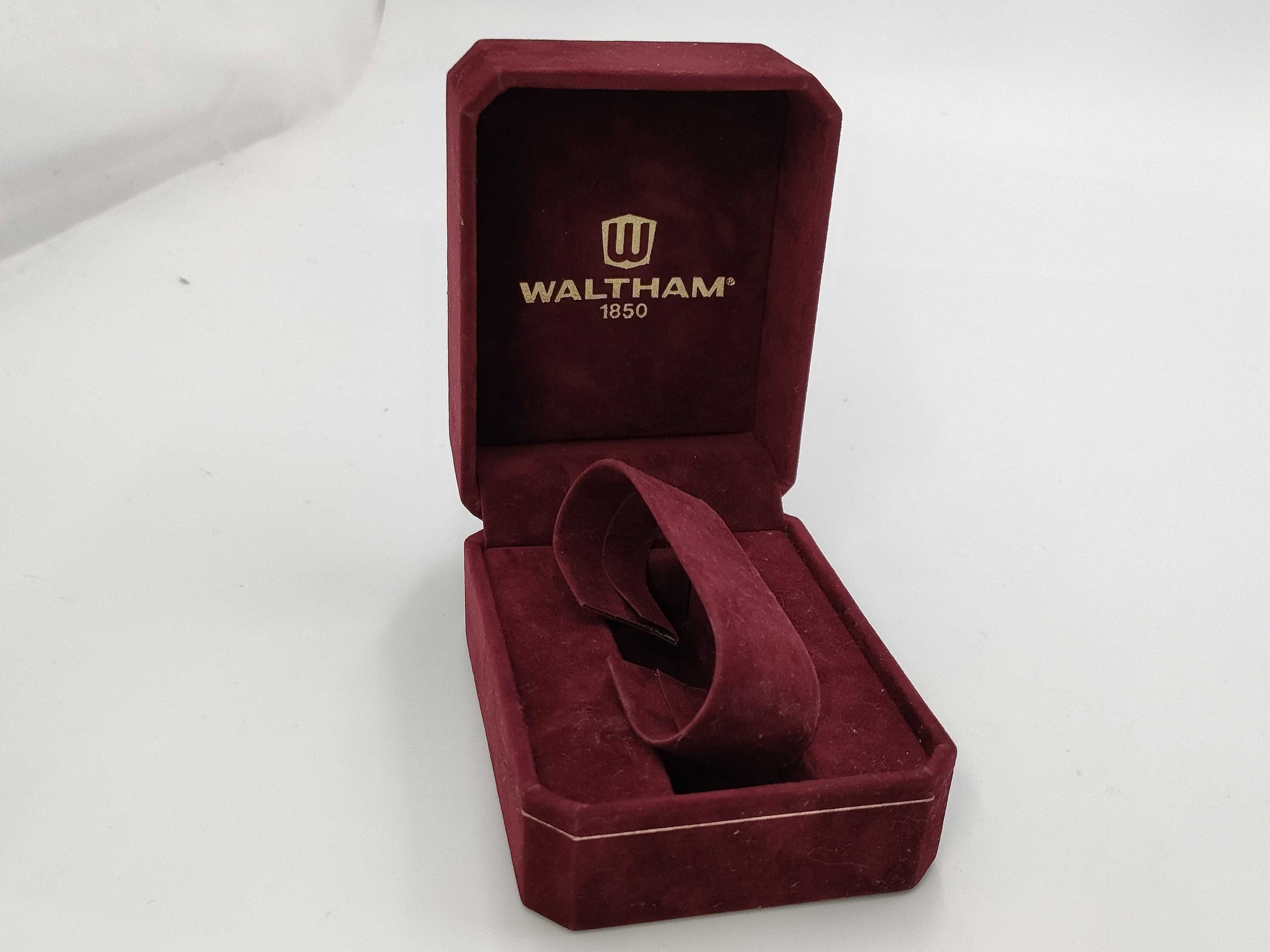 WALTHAM Waltham 465135 Quartz Boys' Watch