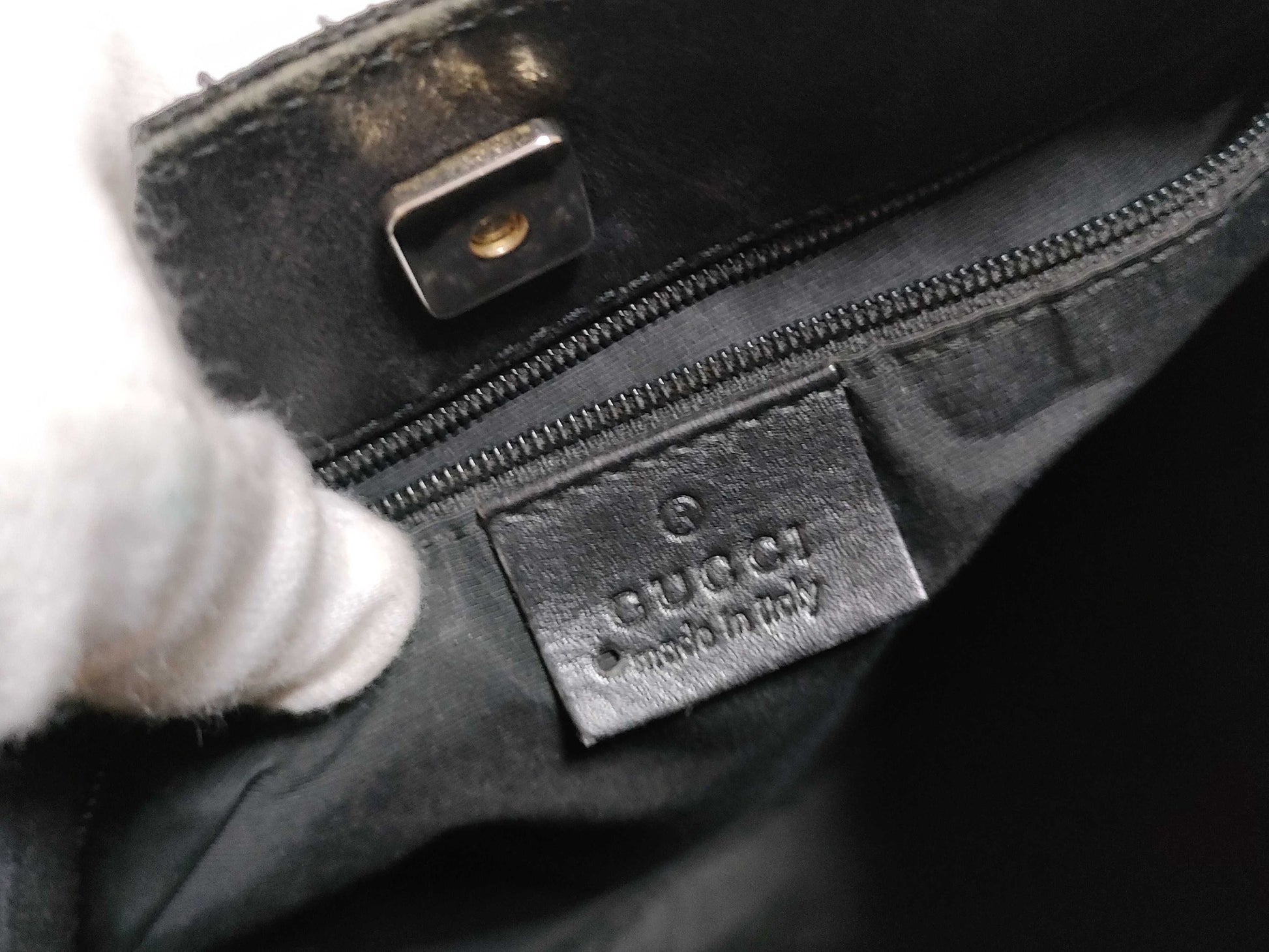 GUCCI GG Canvas Shoulder Bag