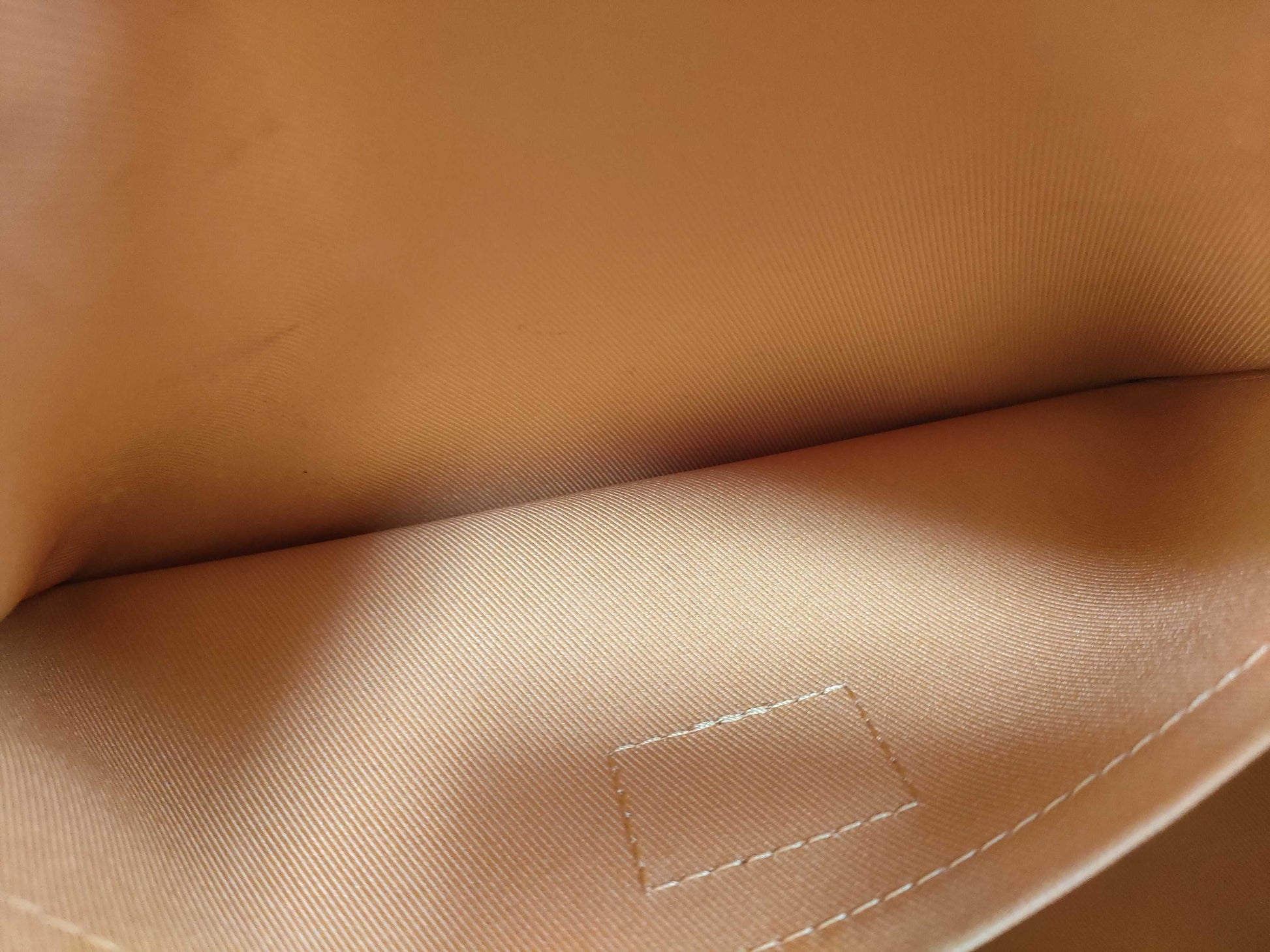 LOUIS VUITTON RFID Verified, Serial Number Unverifiable, Epi Louis Vuitton City Keepall Handbag