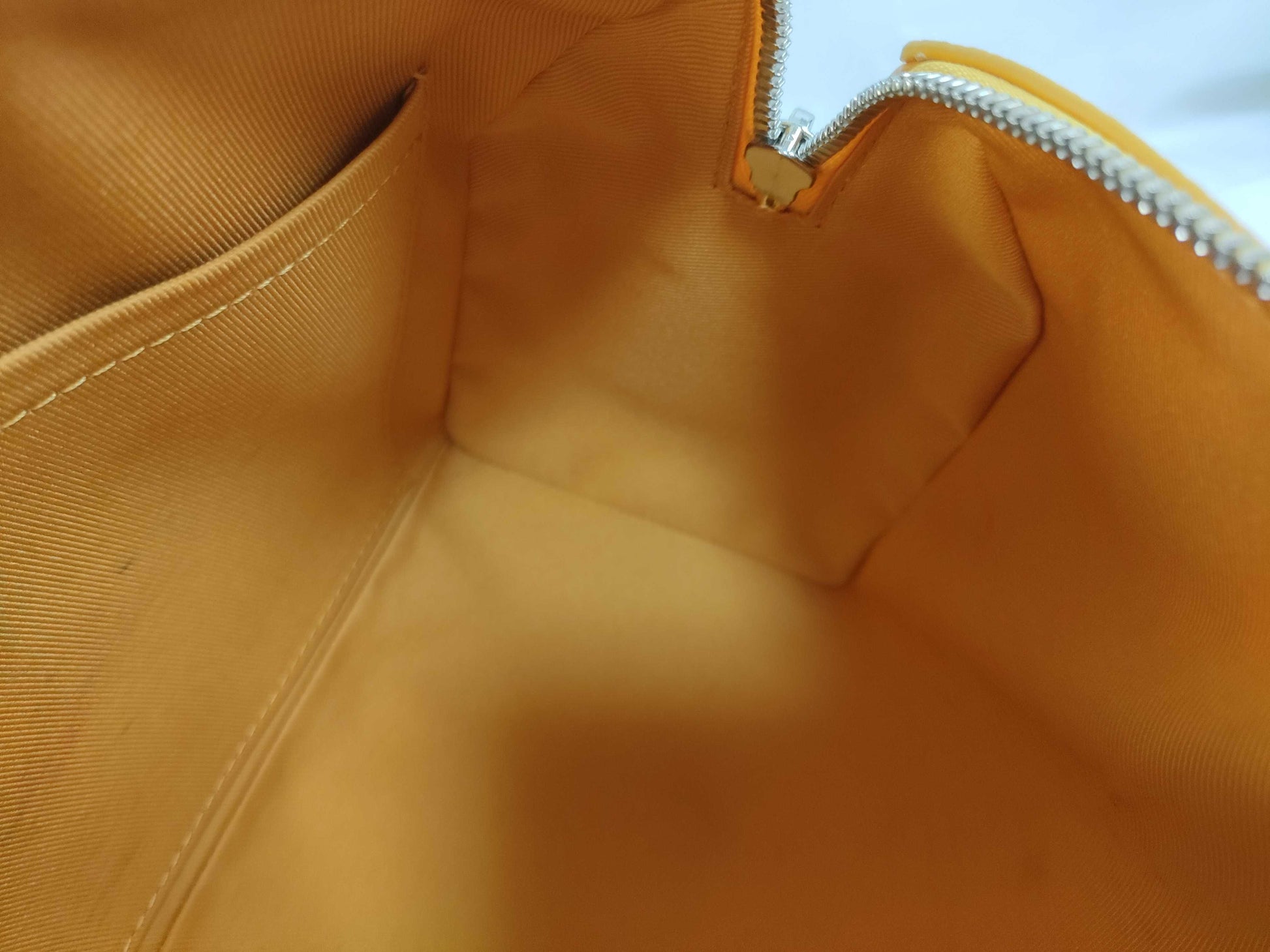 LOUIS VUITTON RFID Verified, Serial Number Unverifiable, Epi Louis Vuitton City Keepall Handbag