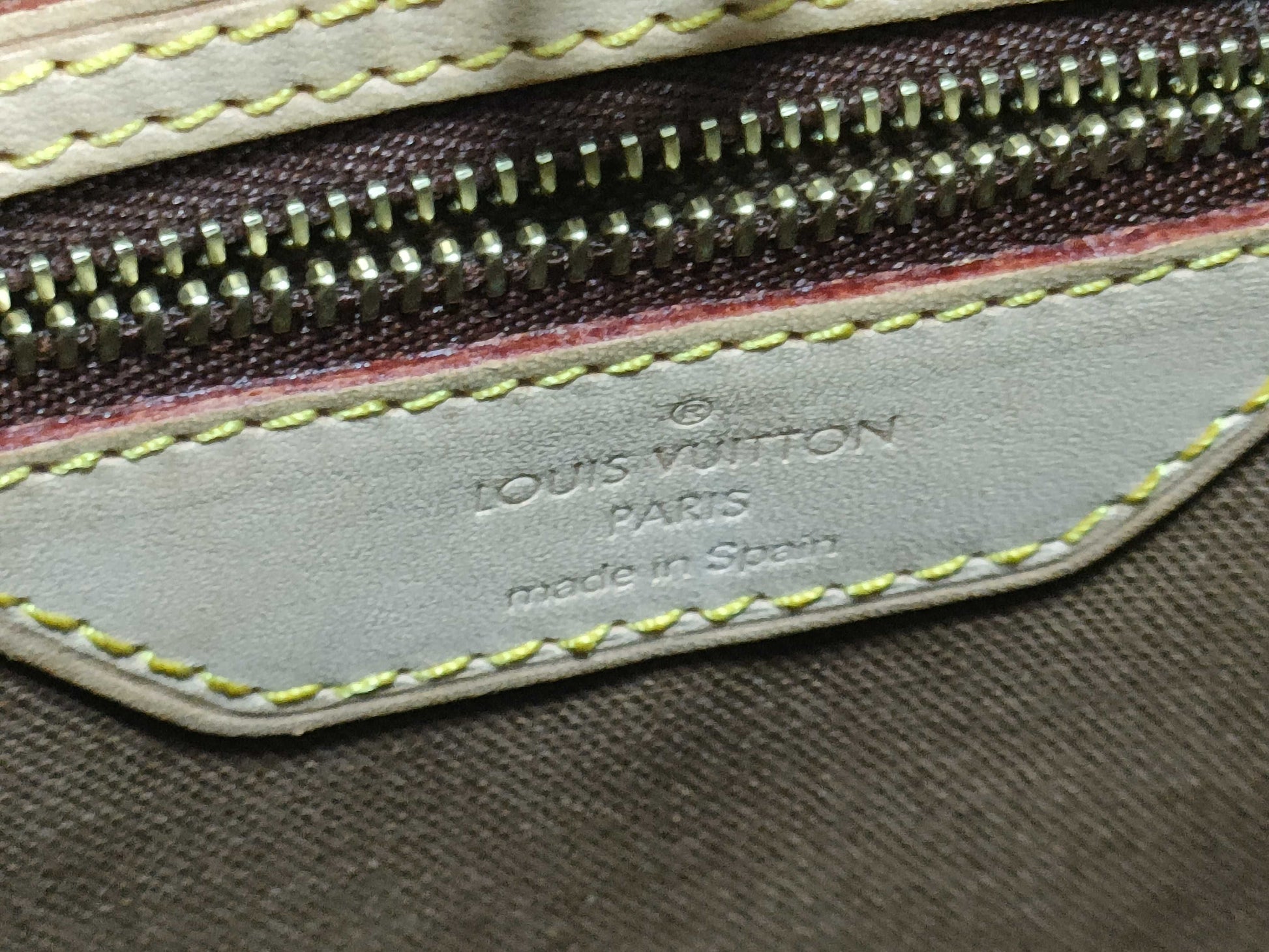 LOUIS VUITTON RFID Unverified CA 0055 Monogram LOUIS VUITTON Batignolles Verte Tote Bag