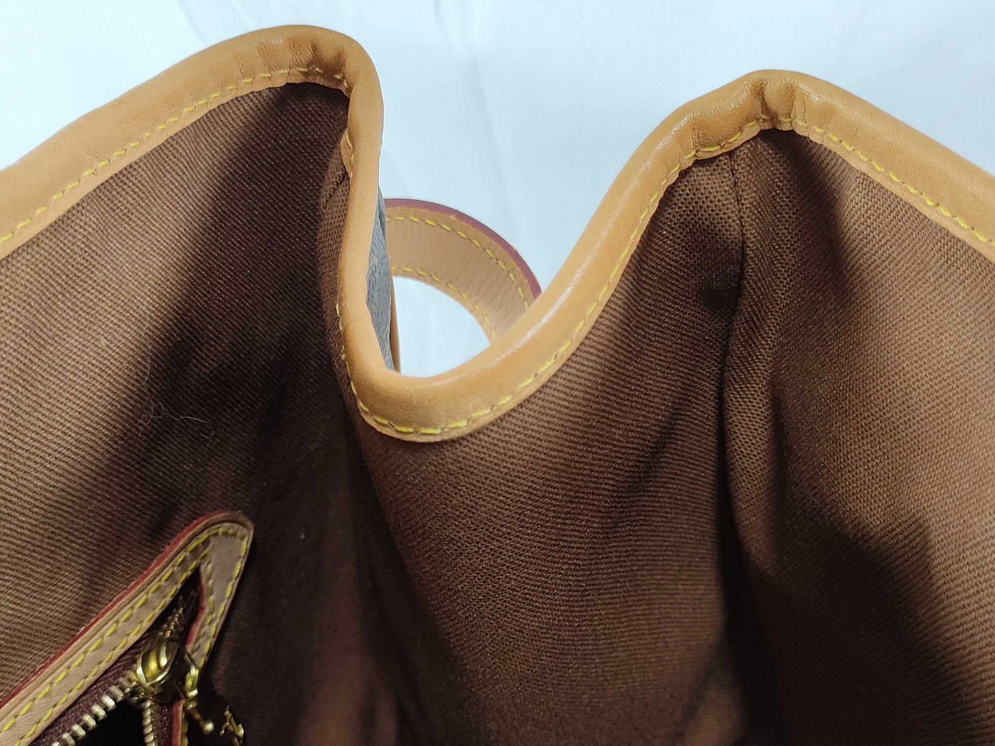 LOUIS VUITTON RFID Unverified CA 0055 Monogram LOUIS VUITTON Batignolles Verte Tote Bag