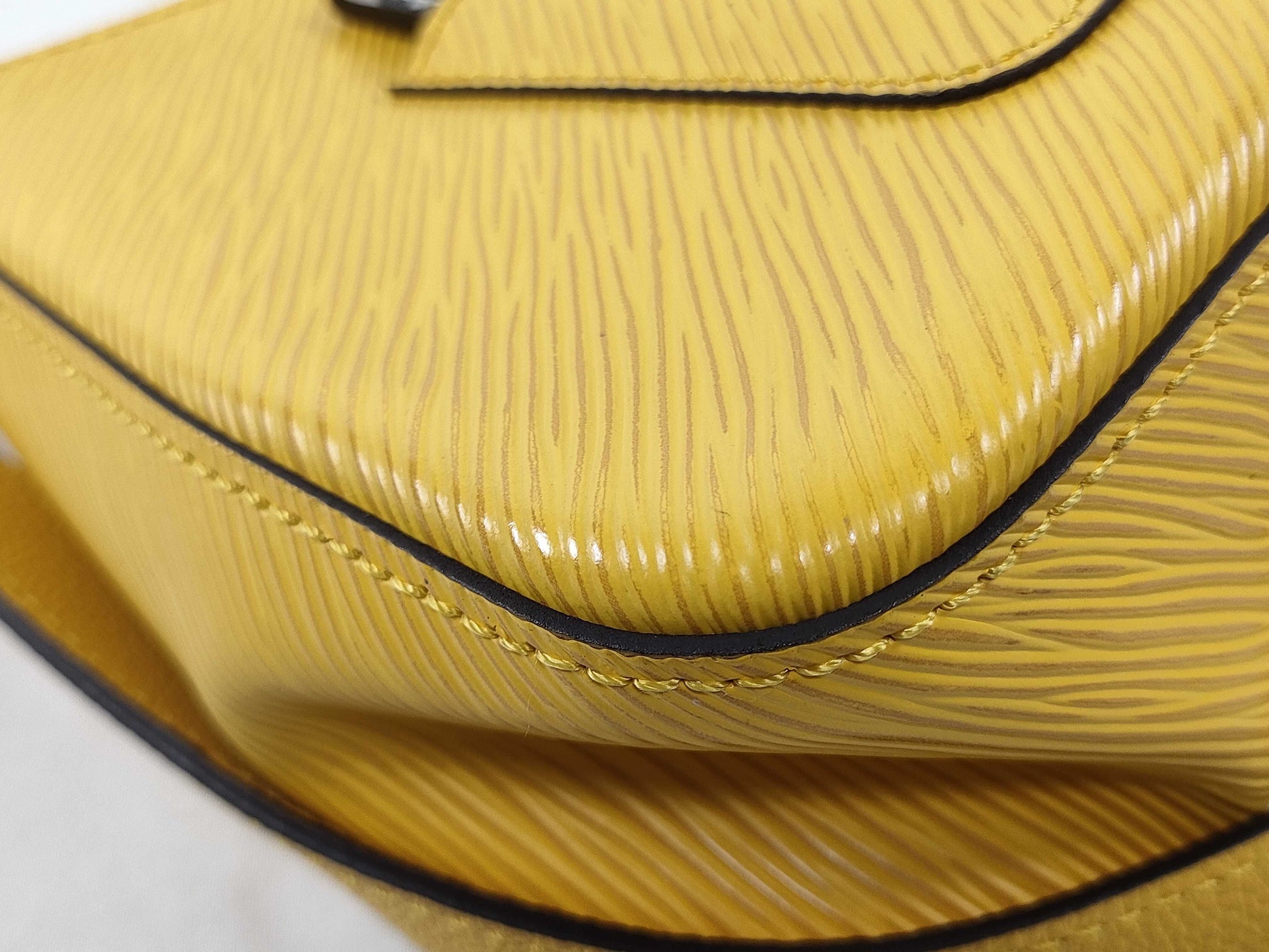 LOUIS VUITTON Epi Marel NM Handbag