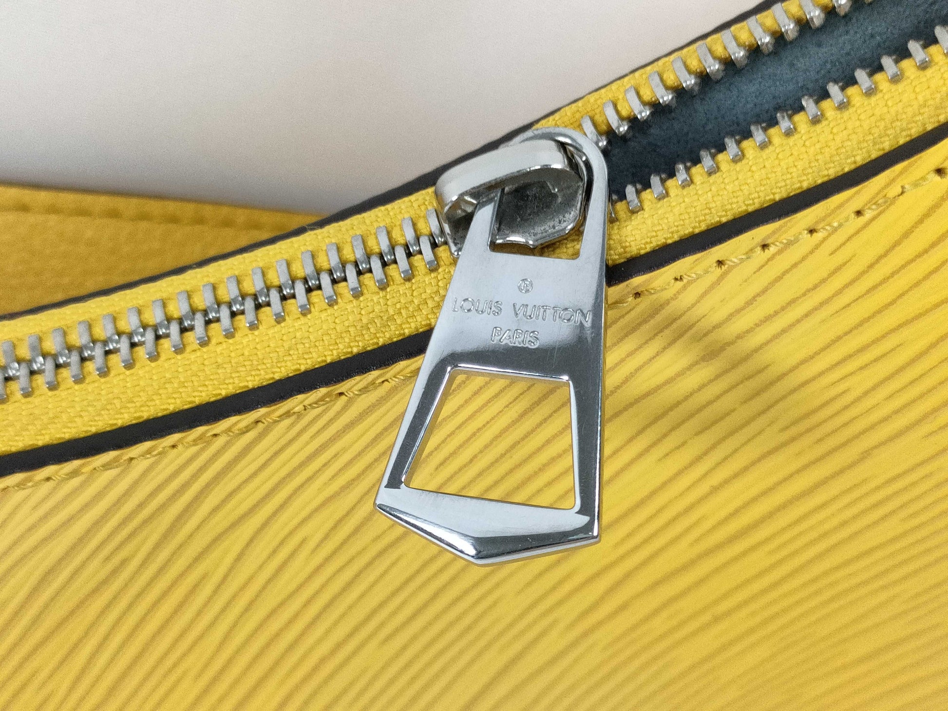 LOUIS VUITTON Epi Marel NM Handbag