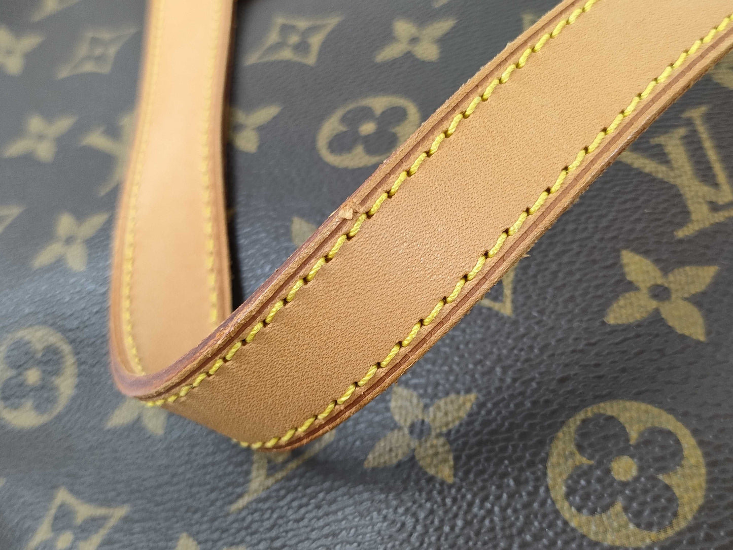 LOUIS VUITTON RFID Unverified SR 0042 Monogram LOUIS VUITTON Vavin GM Handbag