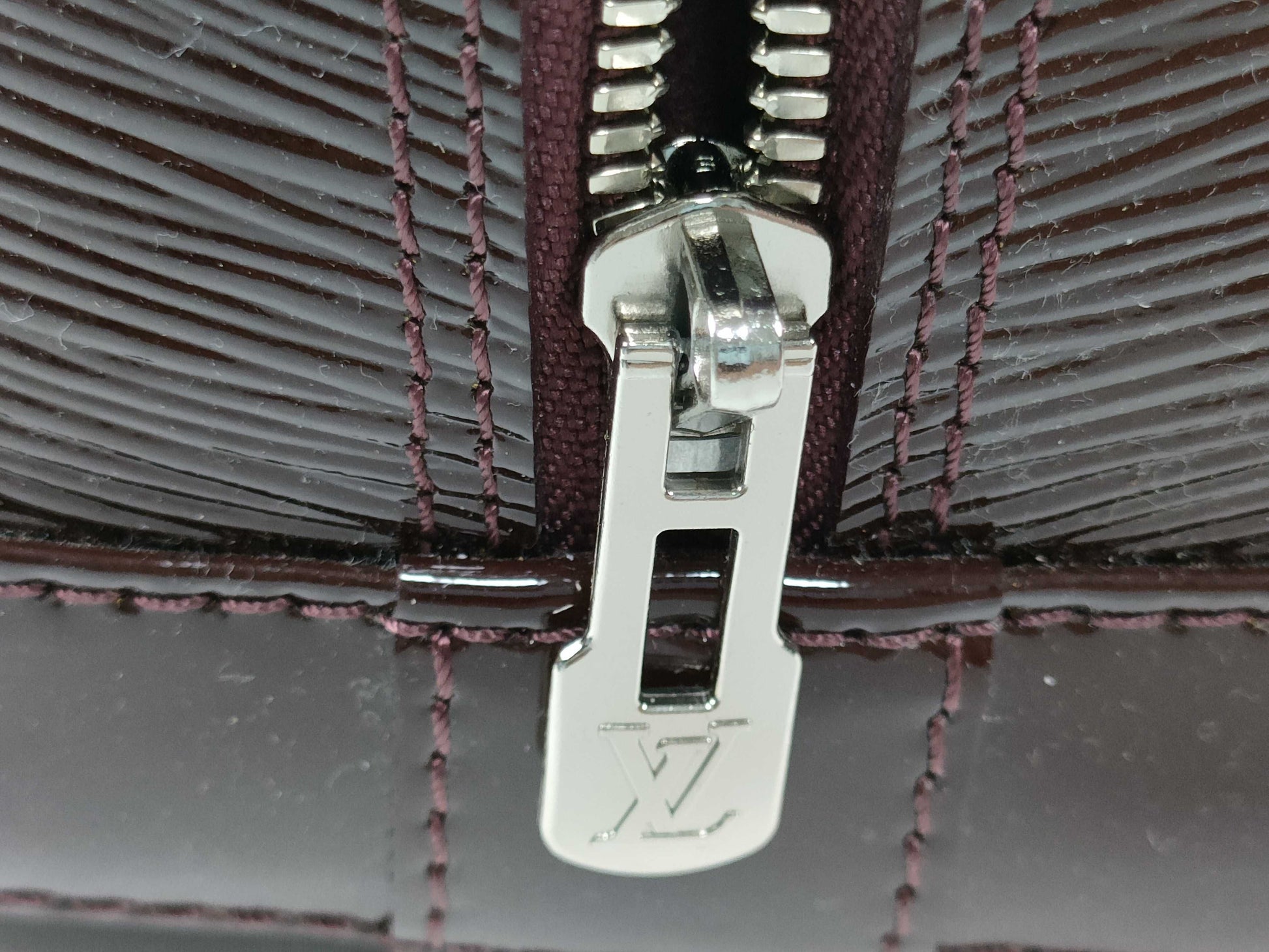 LOUIS VUITTON RFID Unverifiable FL 2142 Epi Louis Vuitton Alma Handbag