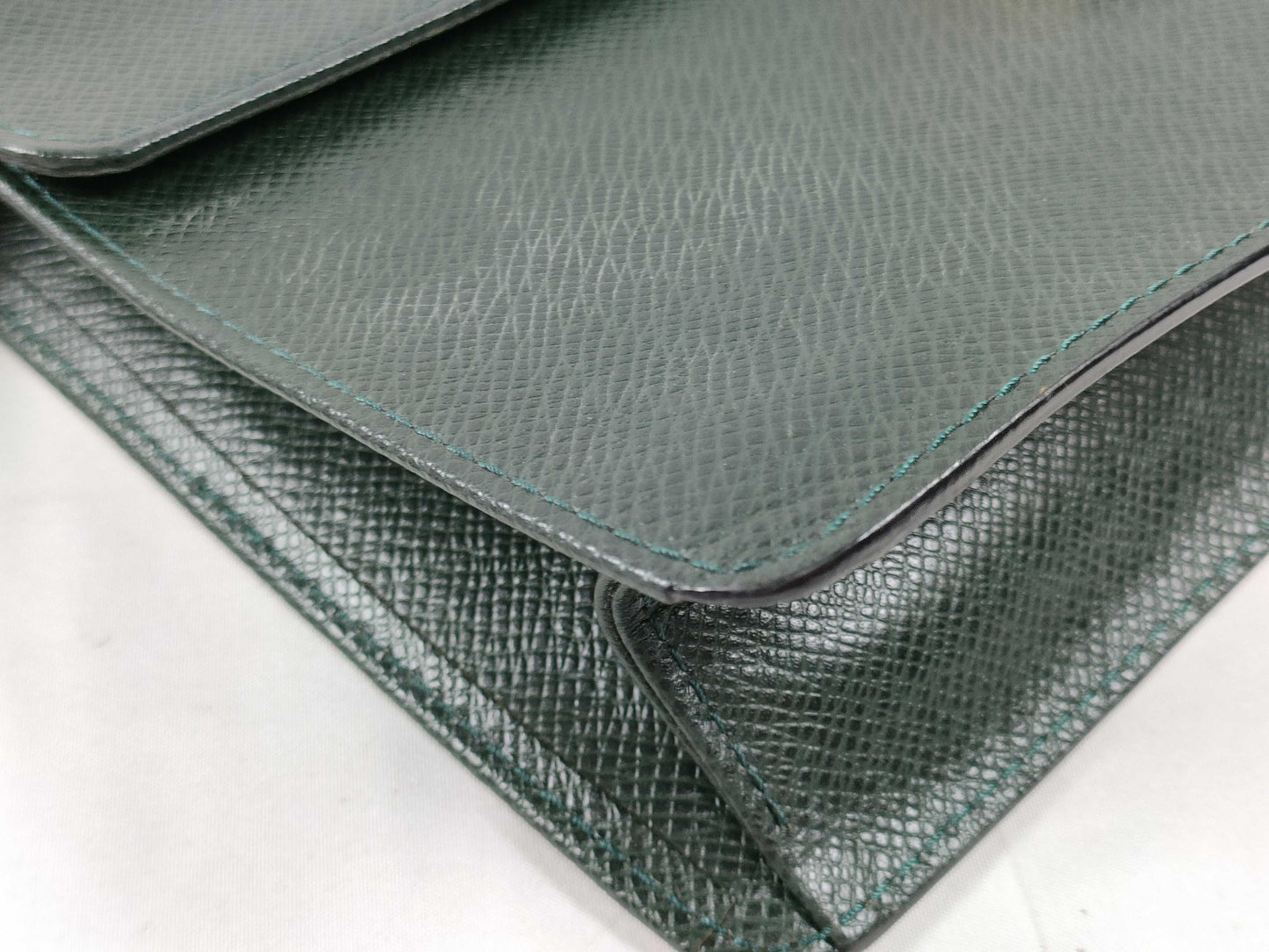 LOUIS VUITTON RFID Unverified CA 0061 Taiga LOUIS VUITTON Selenga Second Bag