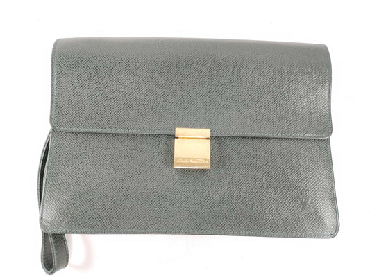 LOUIS VUITTON RFID Unverified CA 0061 Taiga LOUIS VUITTON Selenga Second Bag