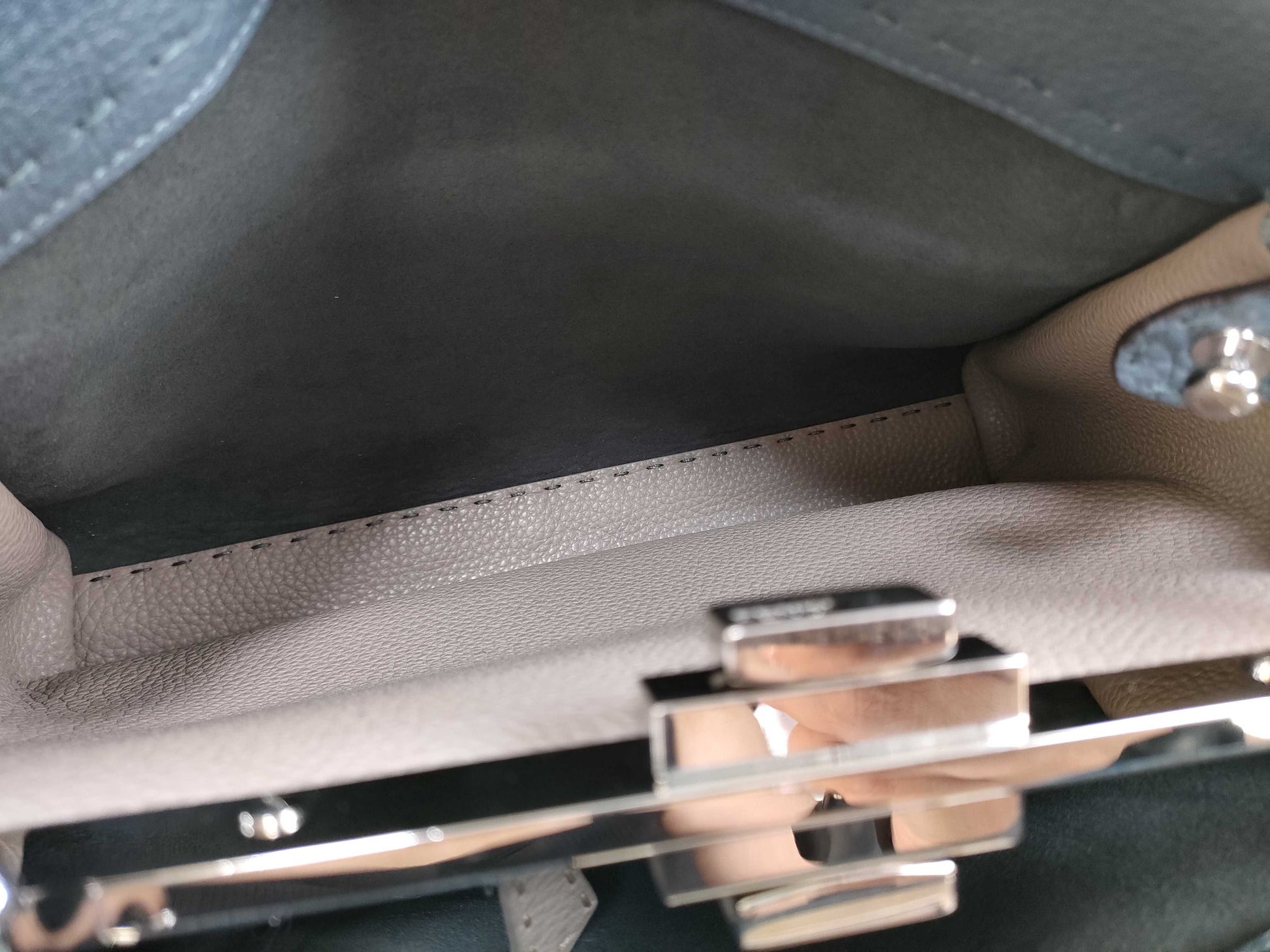 FENDI FENDI Peekaboo Selleria Handbag