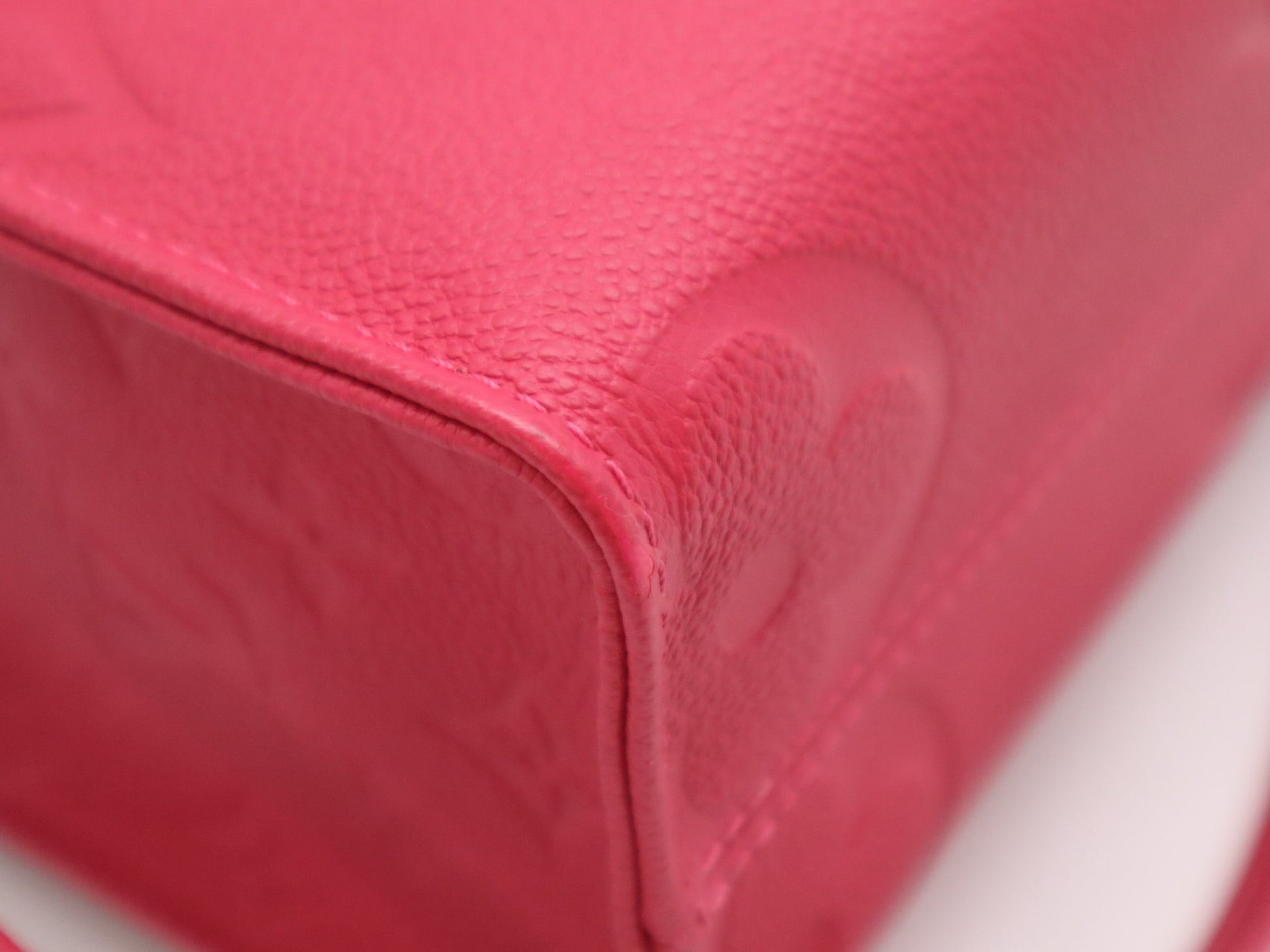 LOUIS VUITTON M45660 Empreinte On the Go PM Freesia Handbag RFID Verified