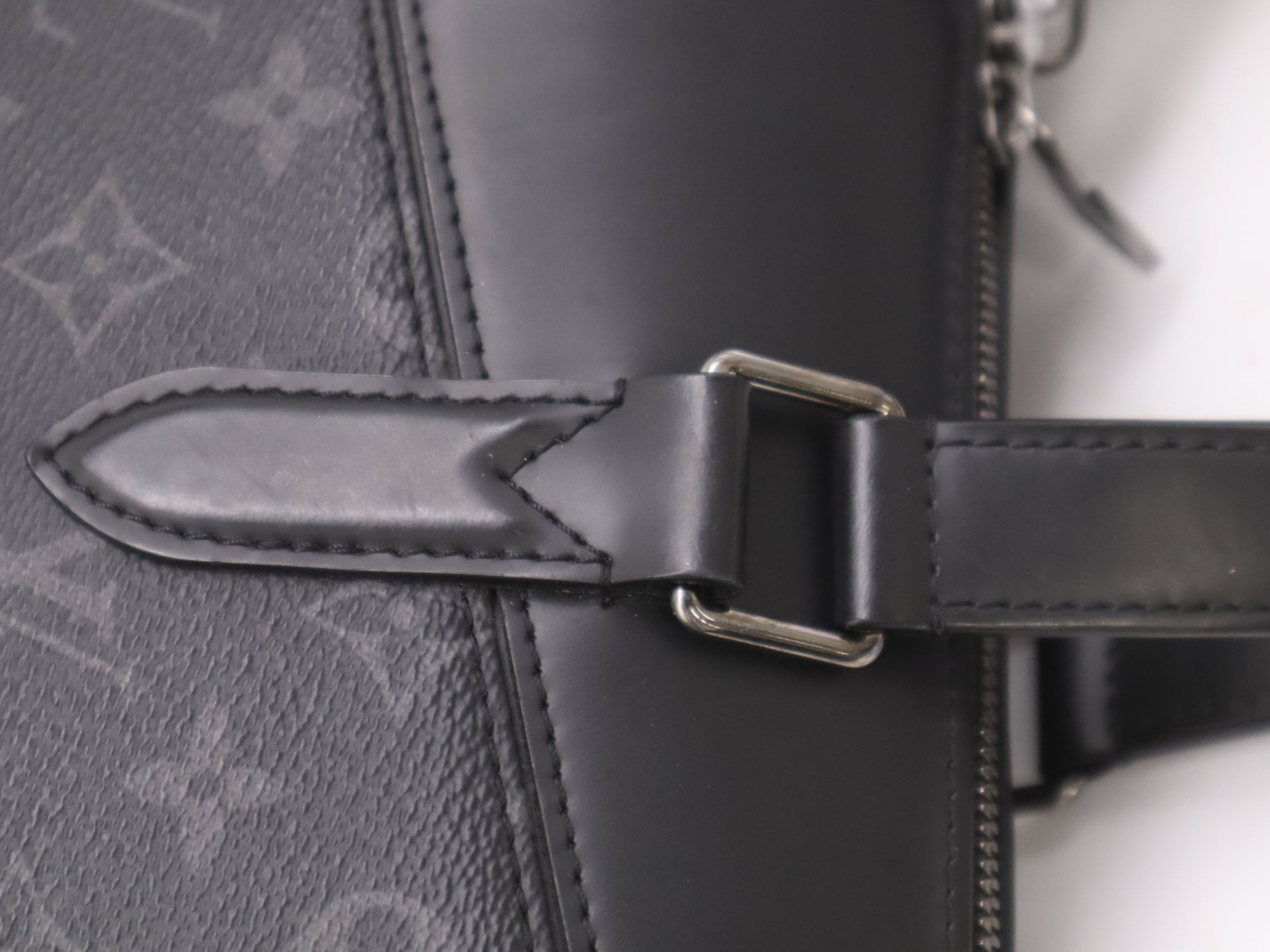 LOUIS VUITTON M40566 Eclipse Explorer Business Bag