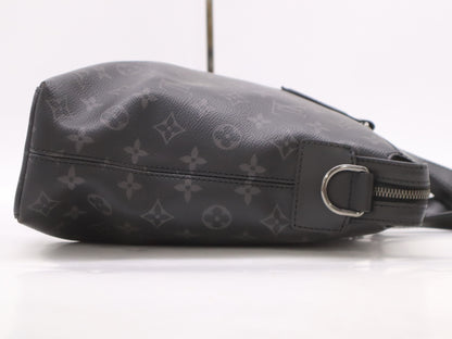 LOUIS VUITTON M40566 Eclipse Explorer Business Bag
