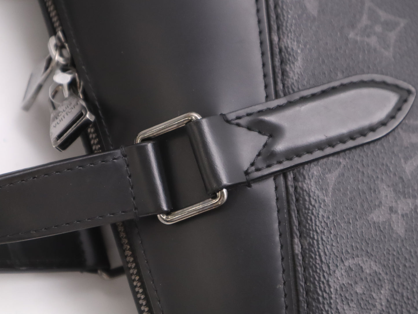 LOUIS VUITTON M40566 Eclipse Explorer Business Bag