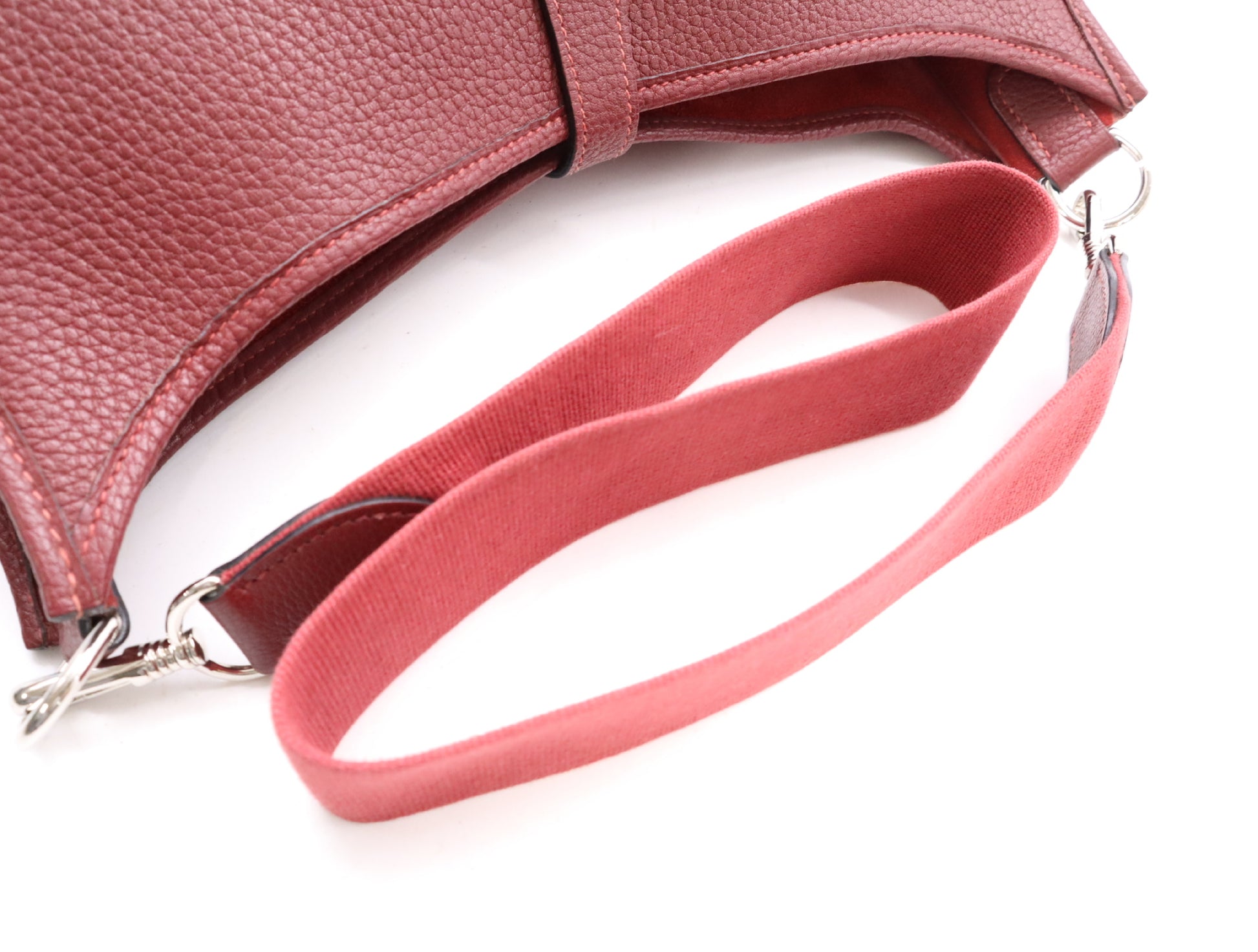 HERMES Evelyne 1PM Bordeaux Shoulder Bag with Silver Hardware, D Stamped, Year 2000, Box and Dust Bag Included