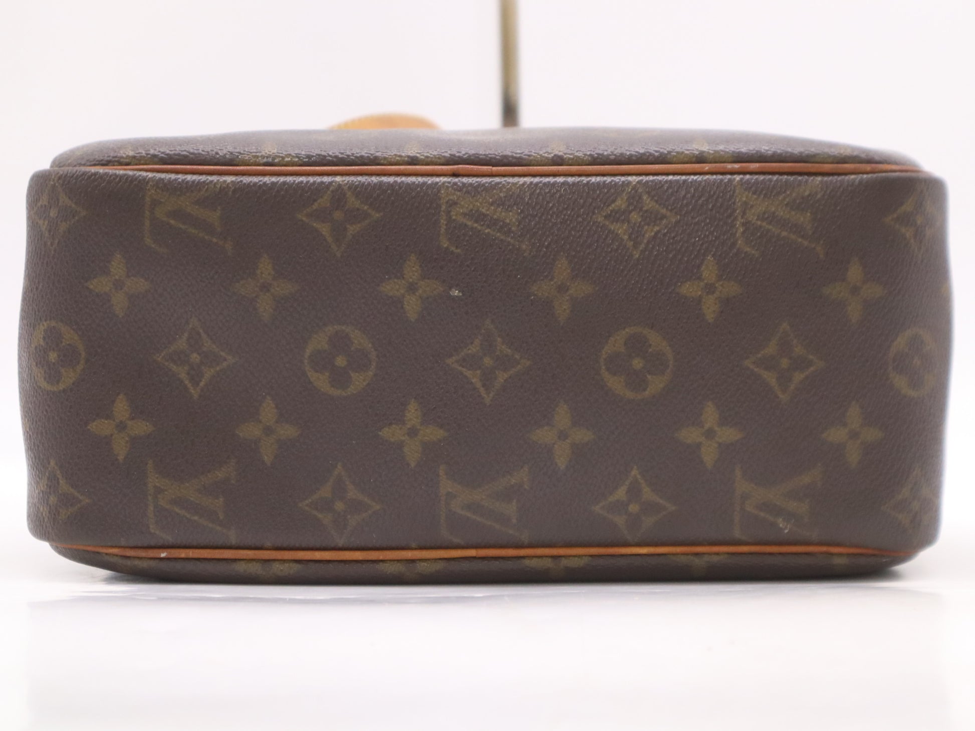 LOUIS VUITTON M51182 Monogram Cite MM Shoulder Bag