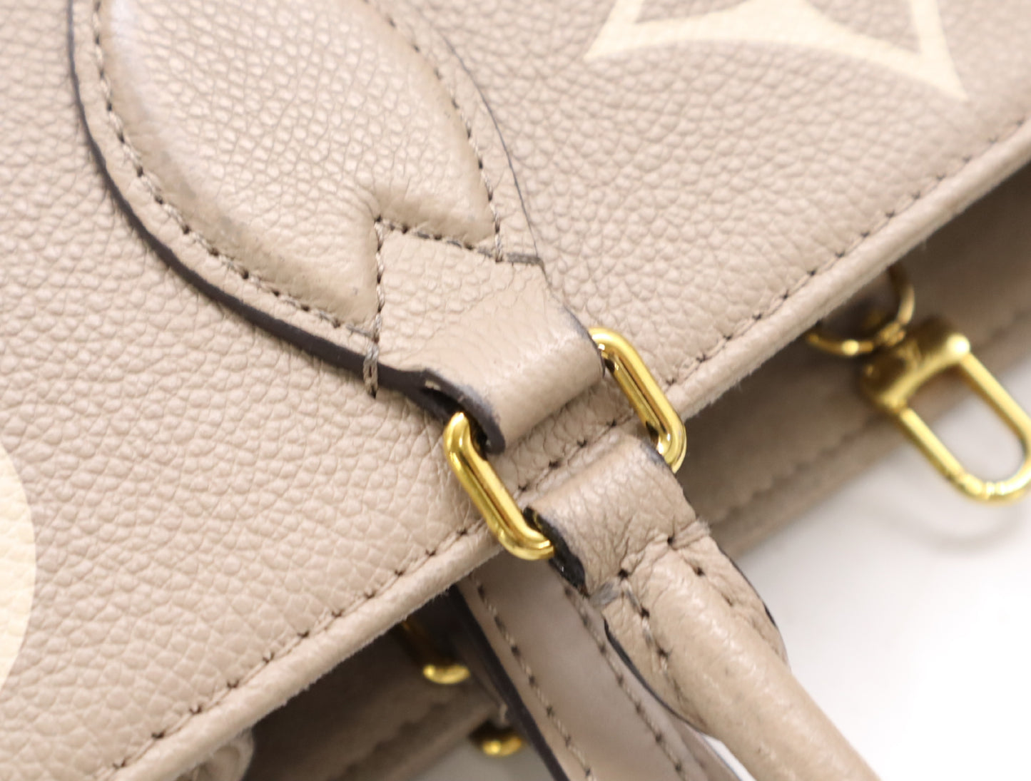 LOUIS VUITTON M45494 Empreinte Giant on the Go MM Tourterelle Creme Tote Bag