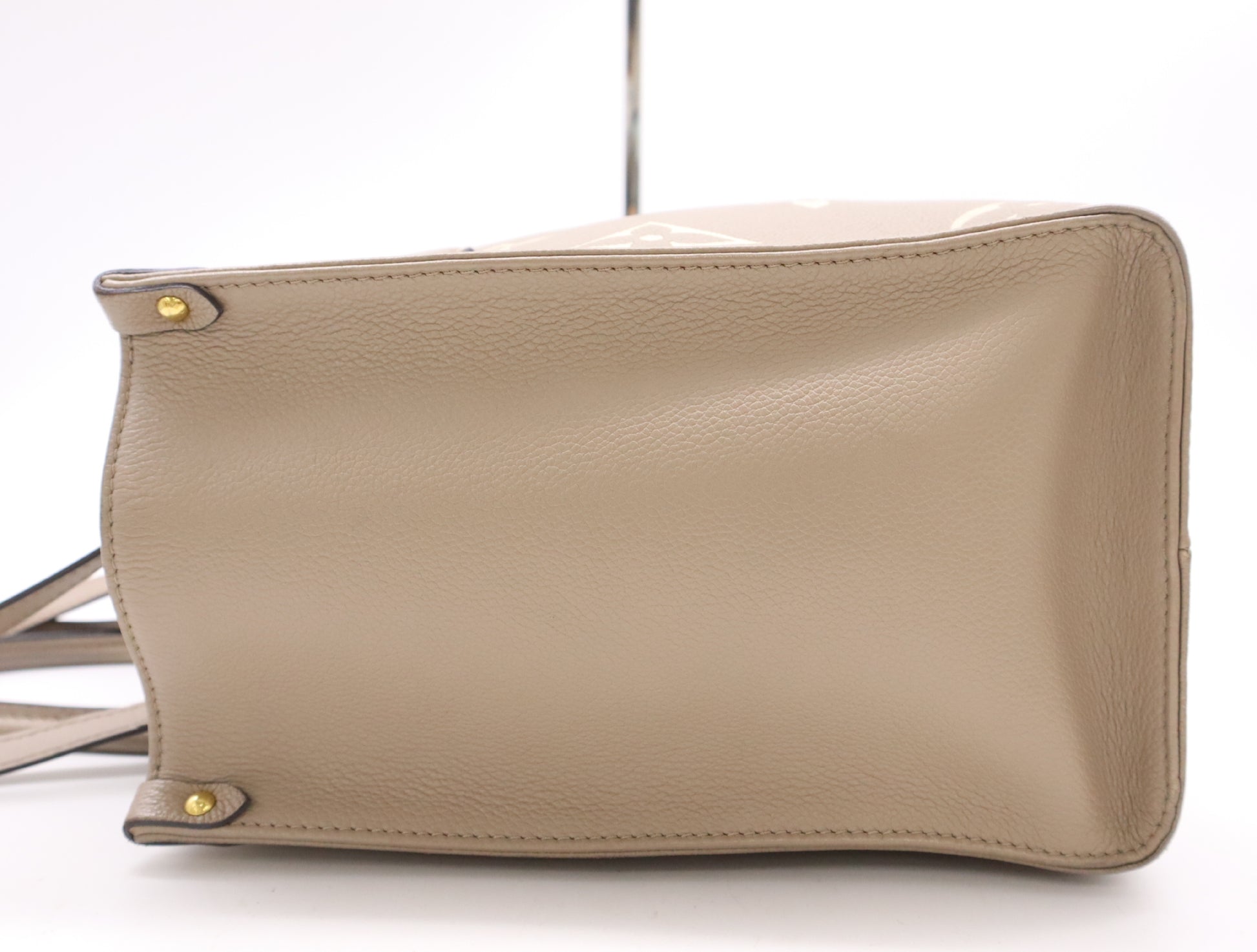 LOUIS VUITTON M45494 Empreinte Giant on the Go MM Tourterelle Creme Tote Bag