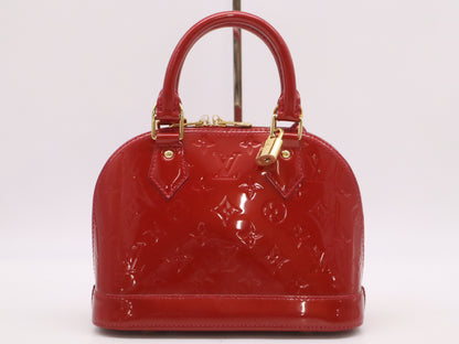 LOUIS VUITTON M91606 Vernis Alma BB Pomme d'Amour Handbag with Clochet, Cadena, and 2 Keys