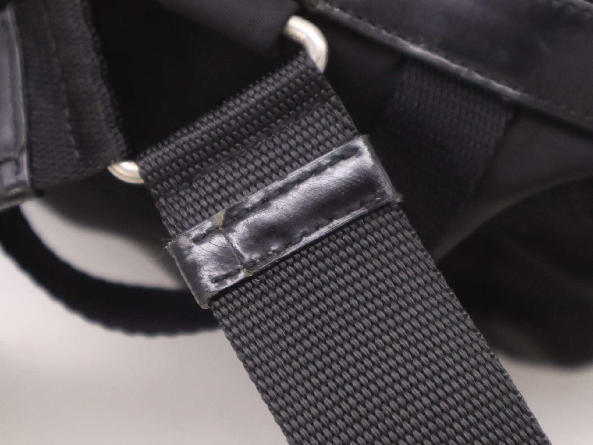 PRADA? BZ2811 Nylon Backpack with Guarantee Card