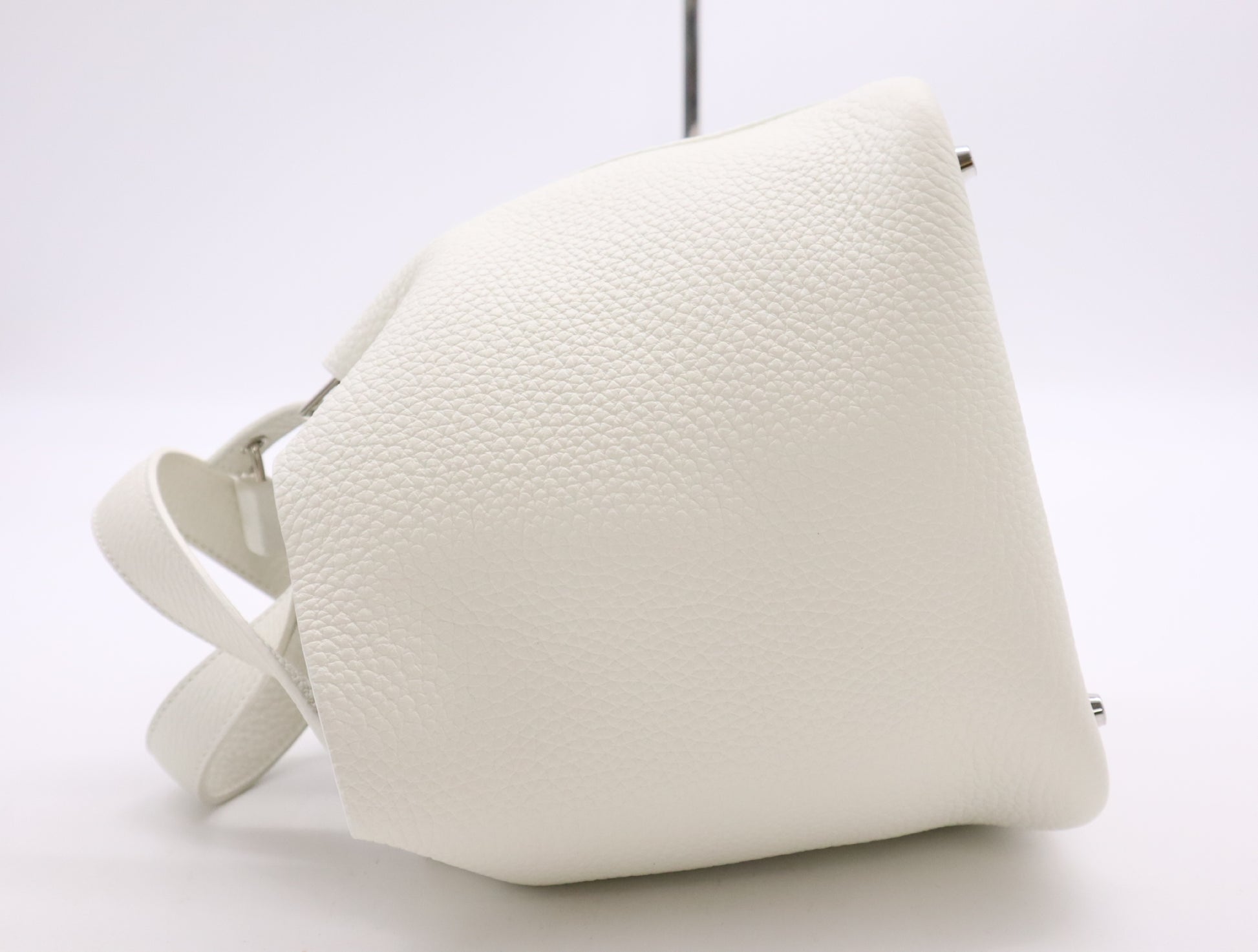 HERMES Picotin Lock PM Handbag, Double Stamp, 2024, Taurillon Leather, Silver Hardware, White, Handbag