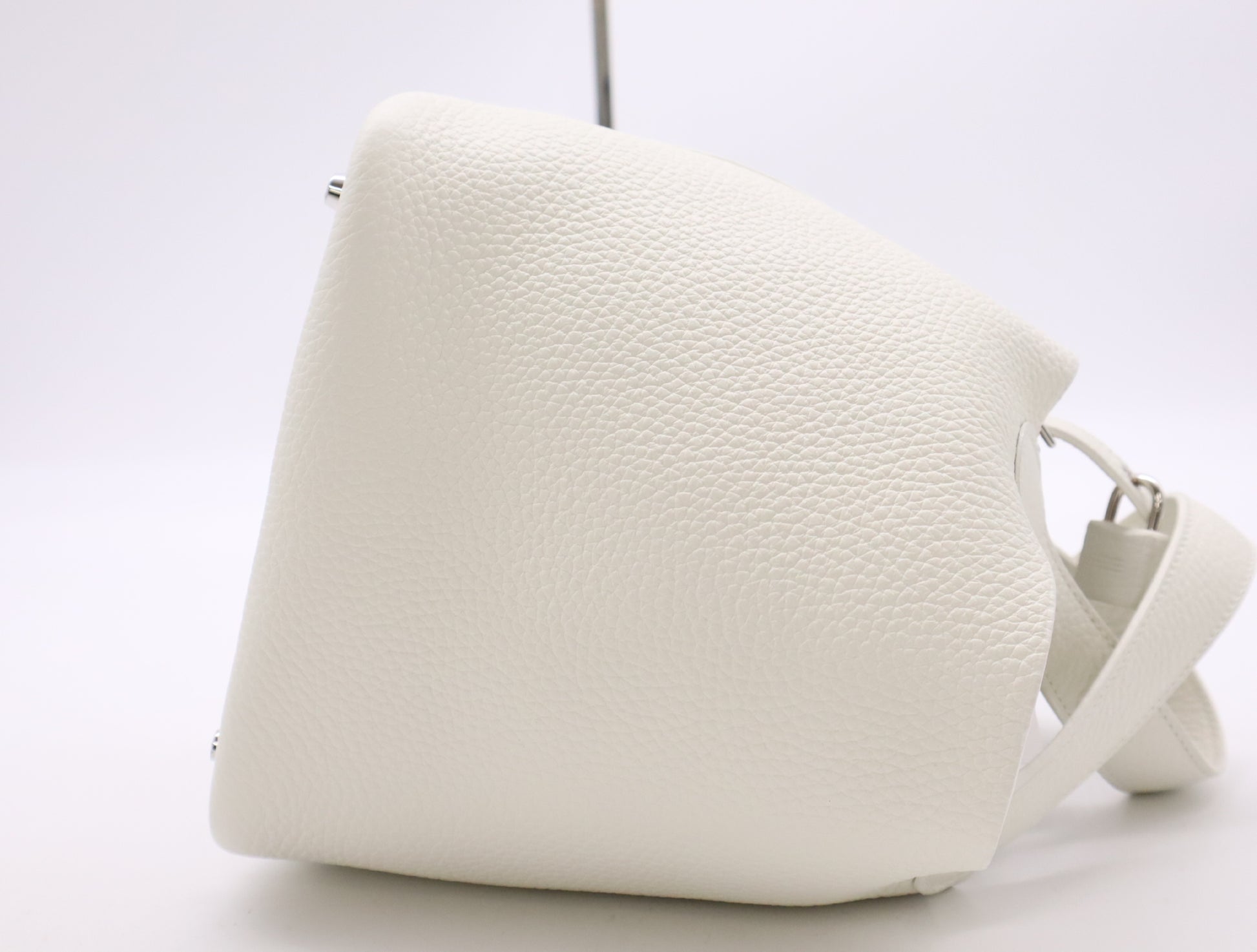 HERMES Picotin Lock PM Handbag, Double Stamp, 2024, Taurillon Leather, Silver Hardware, White, Handbag