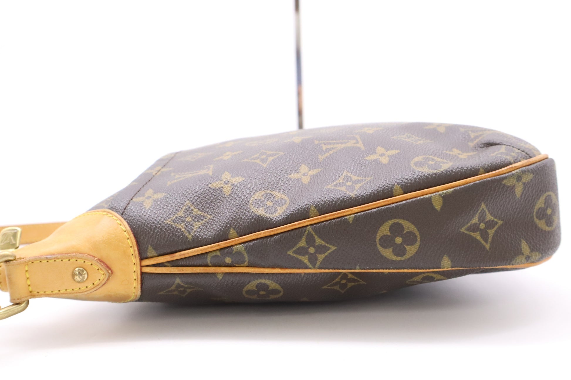 LOUIS VUITTON M56390 Monogram Odeon PM Shoulder Bag