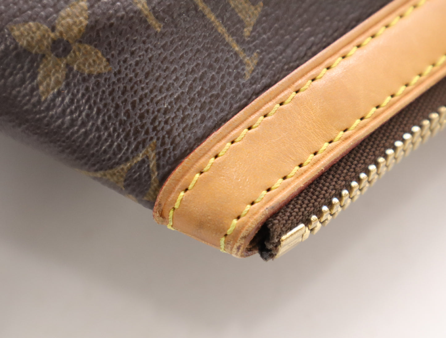 LOUIS VUITTON M40144 Monogram Tivoli GM Handbag
