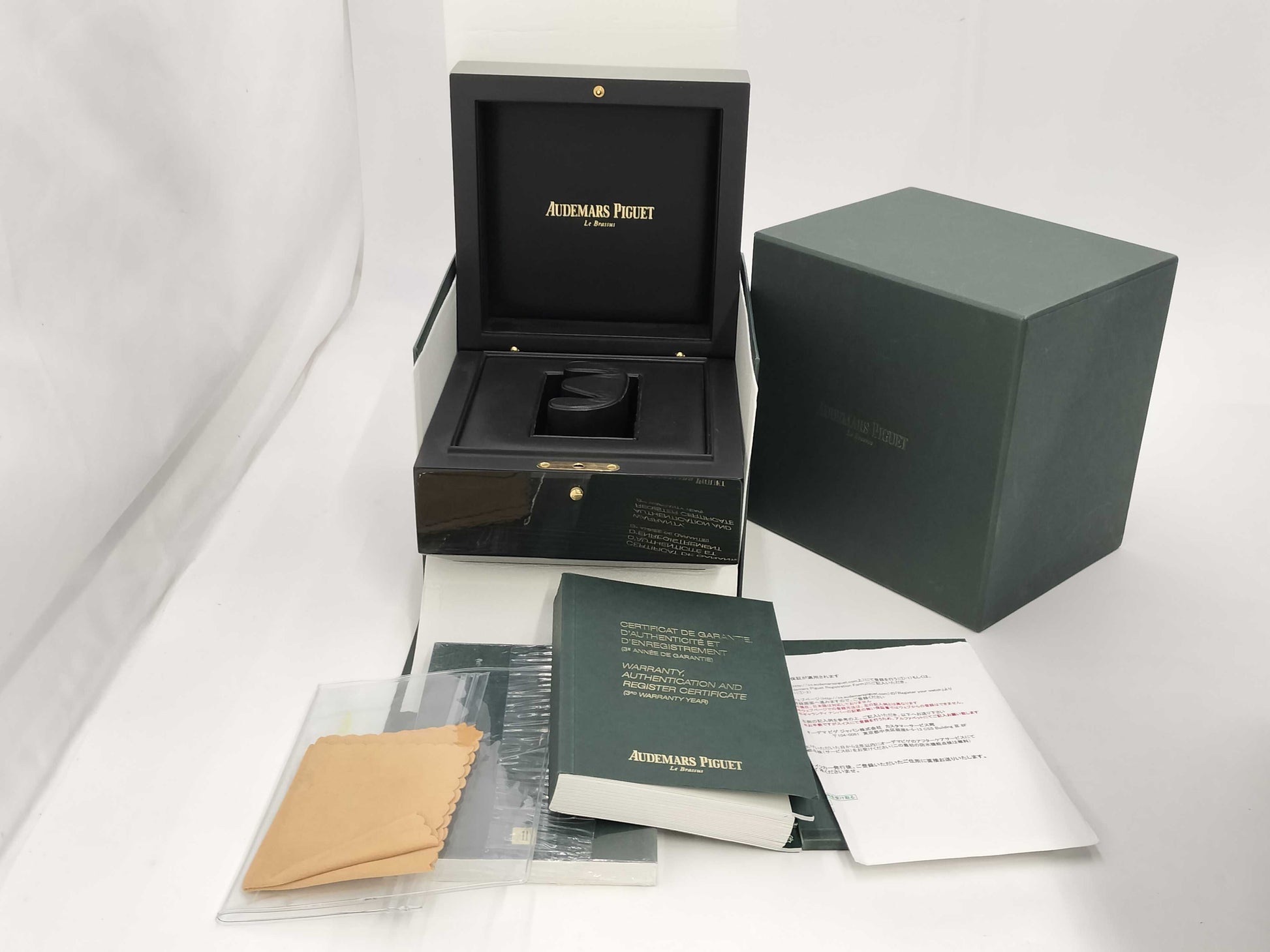 AUDEMARS PIGUET Royal Oak 26320OR.OO.1220OR.02 I22818-1730 Automatic White Dial 18K Gold Men's Watch
