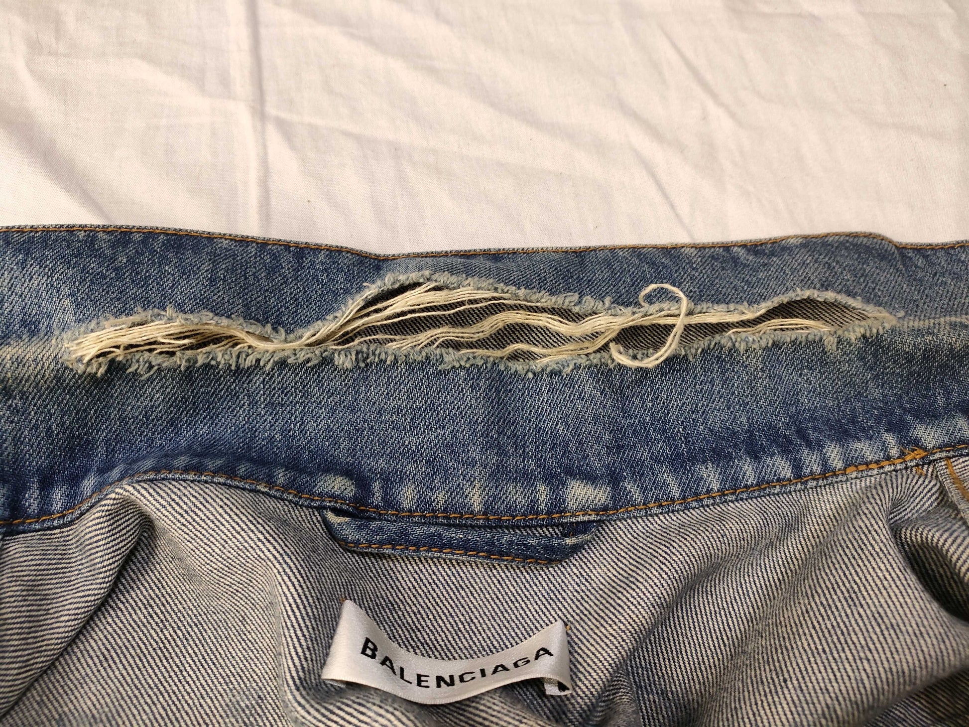 BALENCIAGA BALENCIAGA Demna-era FW17 back print denim jacket, oversized 38