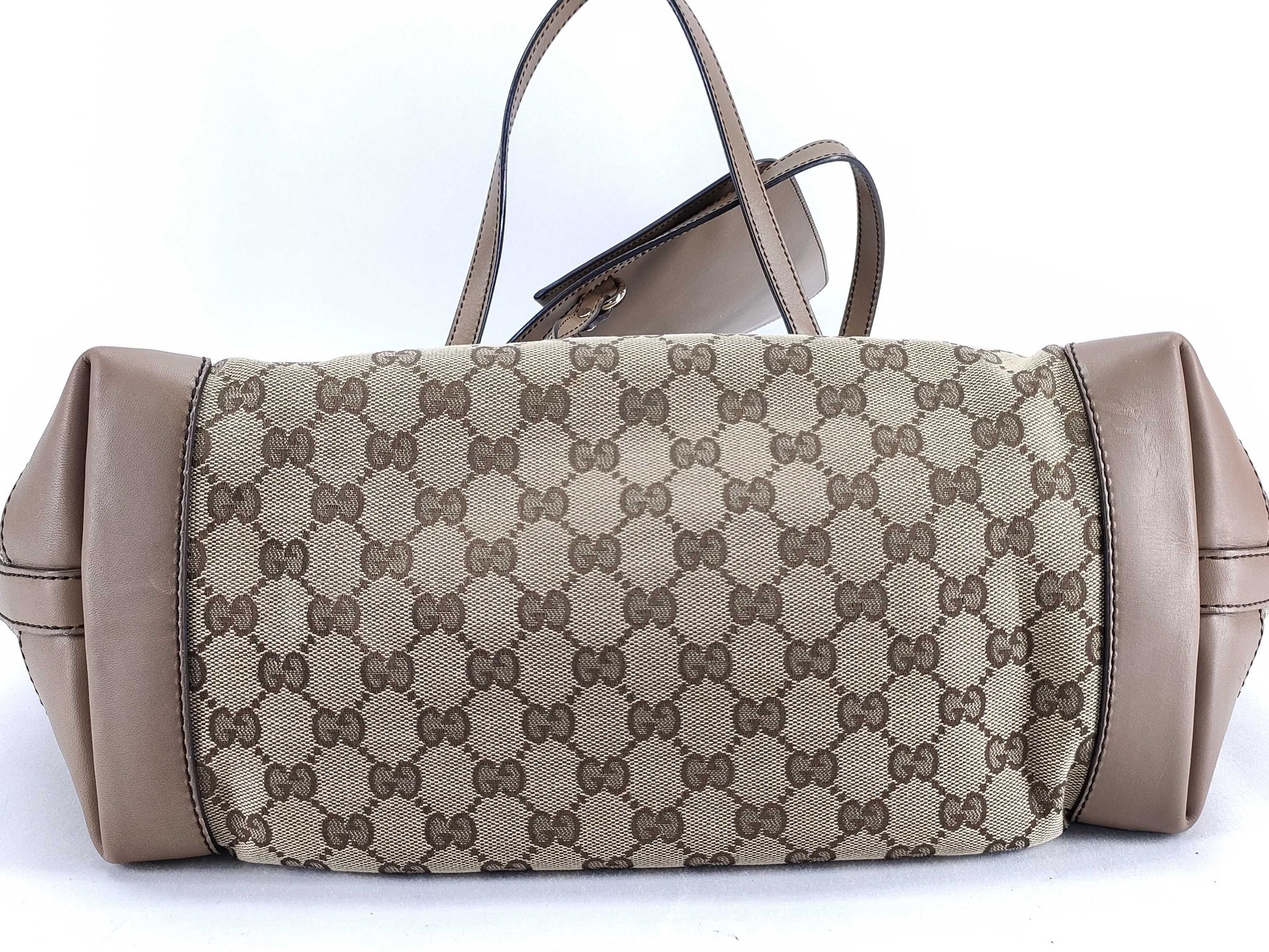 GUCCI GG Canvas Tote Bag